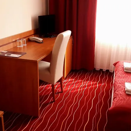 Diana Club Szálloda 3*