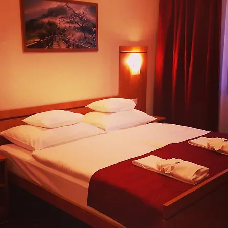 Diana Club 3* Budapeşte