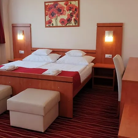 Diana Club Otel Budapeşte