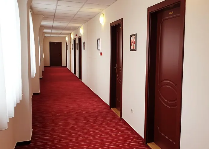 Отель Diana Club 3*